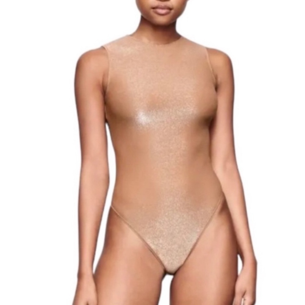 SKIMS shimmer crew neck bodysuit NWT